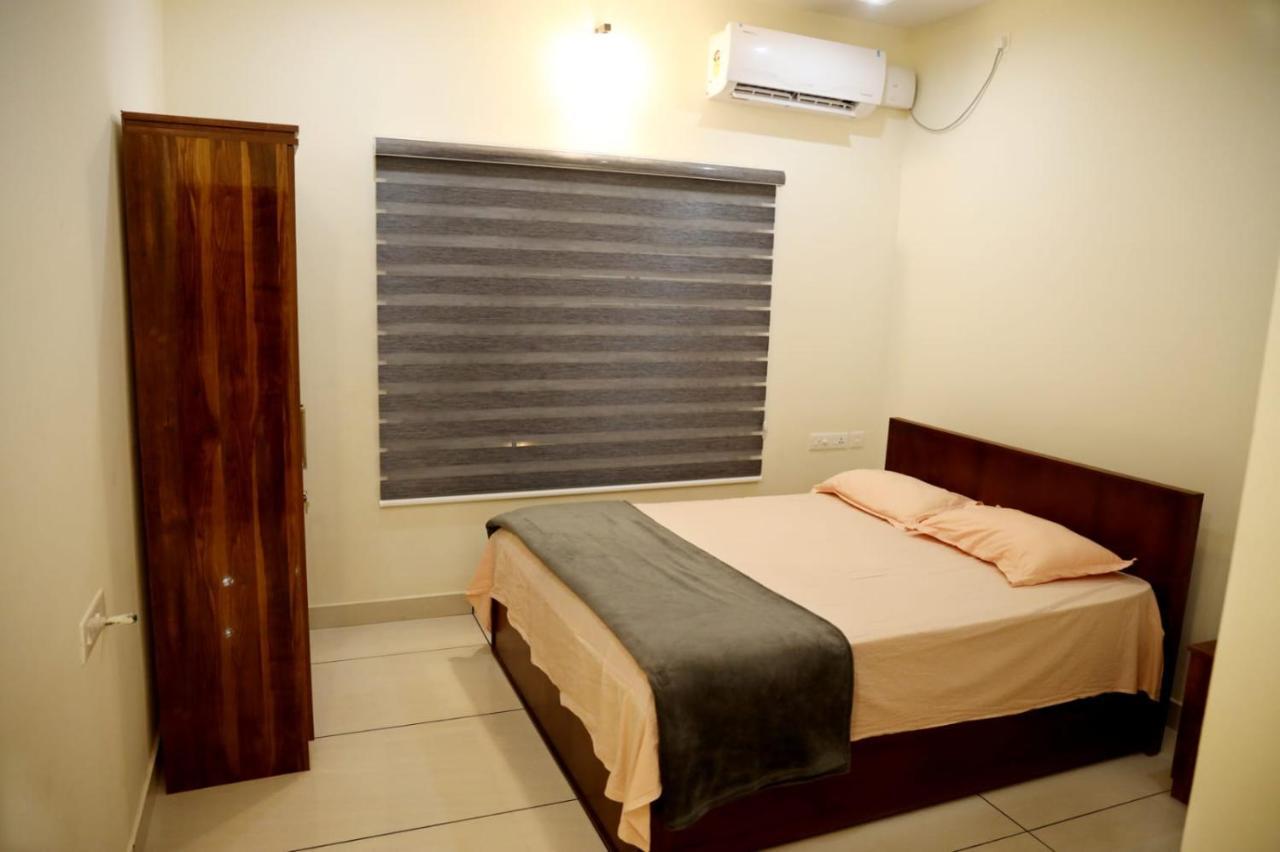 Clover Home Tiruvalla Exterior photo