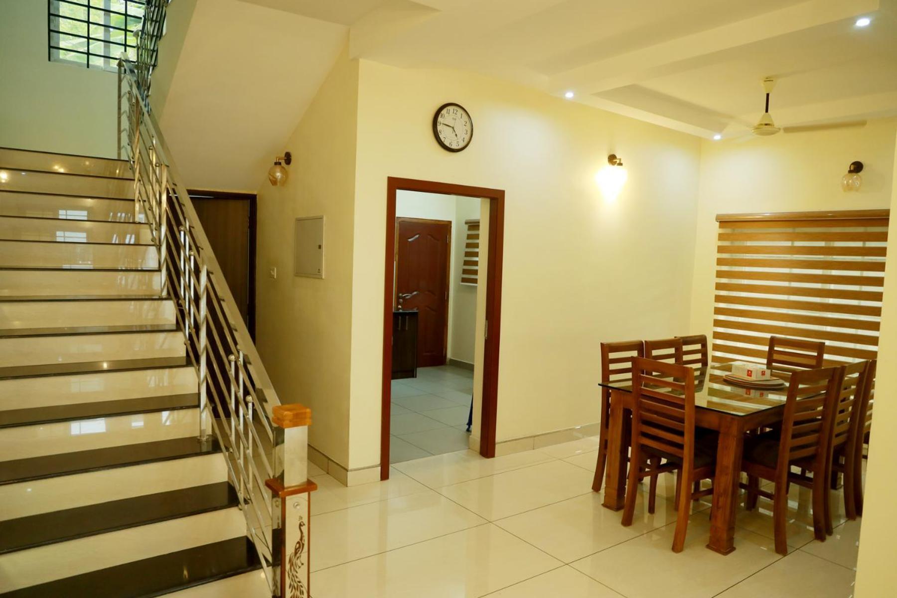 Clover Home Tiruvalla Exterior photo